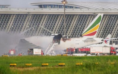 هواپیمای بویینگ ۷۷۷ خطوط هوایی اتیوپی در شانگهای چین در آتش سوخت