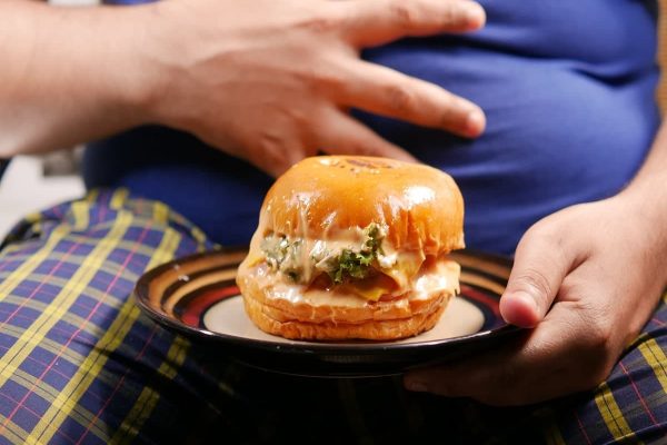 آیا می‌دانستید که چاقی ممکن است باعث تغییر فعالیت مغز شود؟