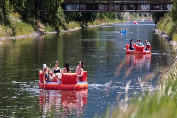 قایق‌ سواری در زلال‌ترین رودخانه بریتیش کلمبیا
