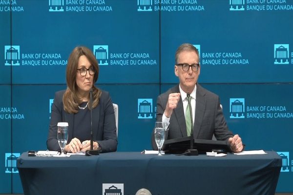 بانک مرکزی کانادا نرخ بهره را به ۲.۵ درصد کاهش داد بانک مرکزی کانادا نرخ بهره را به ۲.۵ درصد کاهش داد