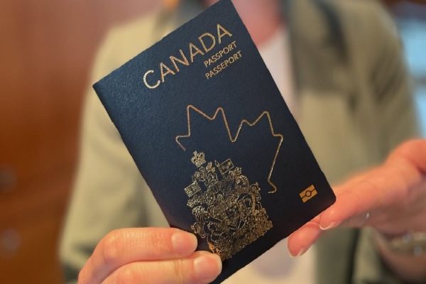 ۹ چیز جالب در مورد پاسپورت کانادا که نمی‌دانستید!