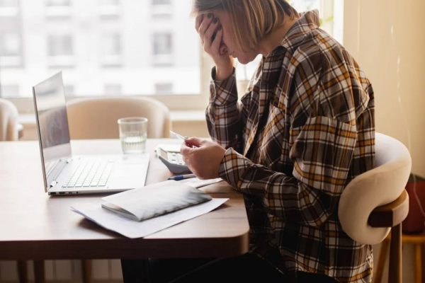 بحران بیکاری در انتاریو به مرز نگرانکننده رسیده است بحران بیکاری در انتاریو به مرز نگرانکننده رسیده است