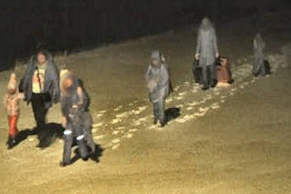 مهاجرت غیرقانونی به کانادا؛ از سرمازدگی تا دستگیری در مرز مهاجرت غیرقانونی به کانادا؛ از سرمازدگی تا دستگیری در مرز