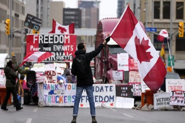کودکان کانادایی در دام افراط‌گرایی خشونت‌آمیز آنلاین