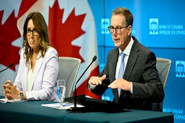 بانک مرکزی کانادا نرخ بهره را به ۴.۵ درصد کاهش داد