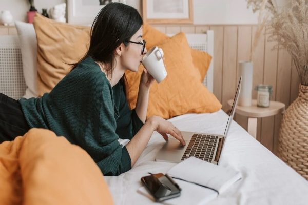 محبوب‌ترین مشاغل دختران تنبل در جهان