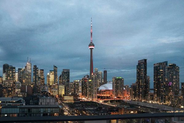 ساکنان شهر تورنتو و ونکوور رضایت کمتری از کیفیت زندگی‌شان دارند