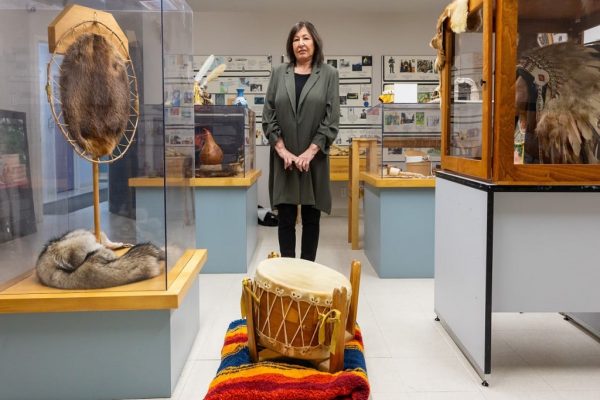 واتیکان در آستانه بازگرداندن میراث بومیان کانادا پس از ۱۰۰ سال واتیکان در آستانه بازگرداندن میراث بومیان کانادا پس از ۱۰۰ سال