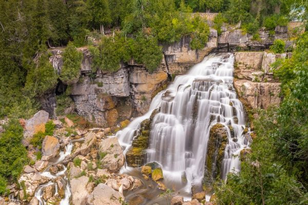 آبشار اینگلیس، جاذبه چهار فصل کانادا