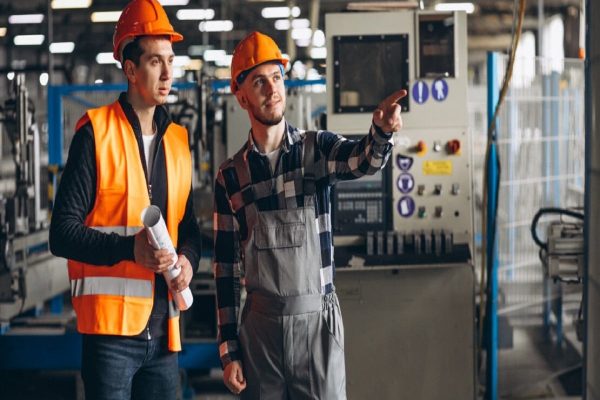 بازدیدکنندگان دیگر اجازه درخواست مجوز کار از داخل کانادا ندارند