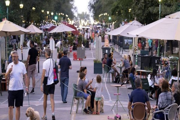 ۸ خیابان مونترال تابستان امسال پیاده رو می‌شوند