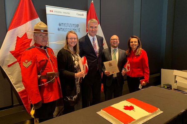 مهاجرین برای دریافت اقامت دائم یا موقت کانادا، مشمول پرداخت چه هزینههایی میشوند؟ مهاجرین برای دریافت اقامت دائم یا موقت کانادا، مشمول پرداخت چه هزینههایی میشوند؟