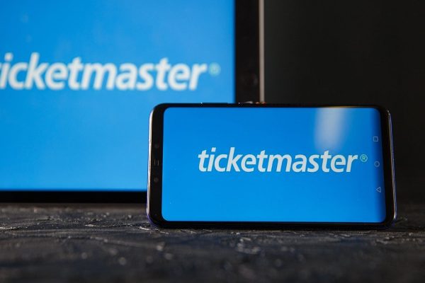 كانادايی‌های معترض به تيكت‌مستر، كارت هديه دريافت می‌كنند