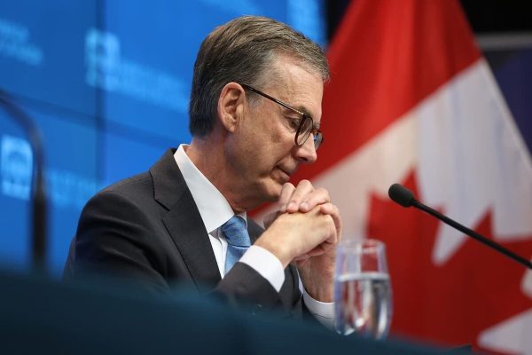 بانک مرکزی، نرخ بهره کانادا را ۰.۲۵ درصد کاهش داد بانک مرکزی، نرخ بهره کانادا را ۰.۲۵ درصد کاهش داد