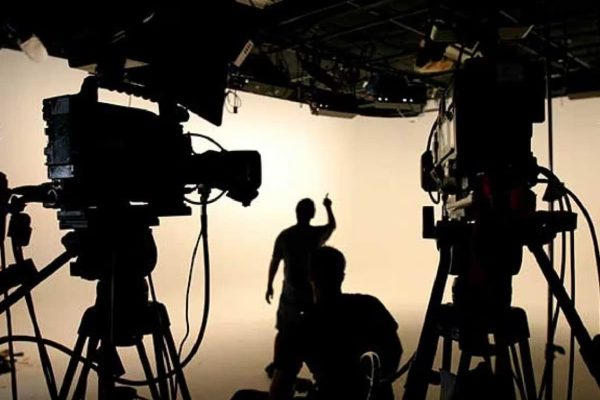 تأثیر تعرفههای ۱۰۰ درصدی آمریکا بر صنعت فیلمسازی کانادا تأثیر تعرفههای ۱۰۰ درصدی آمریکا بر صنعت فیلمسازی کانادا