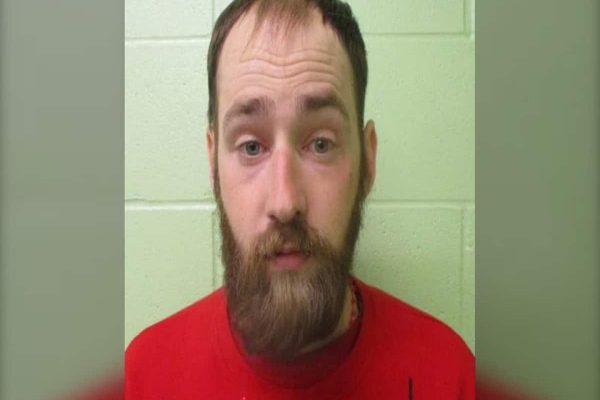 هشدار پلیس سلطنتی کانادا در رابطه با آزادی یک مجرم جنسی هشدار پلیس سلطنتی کانادا در رابطه با آزادی یک مجرم جنسی