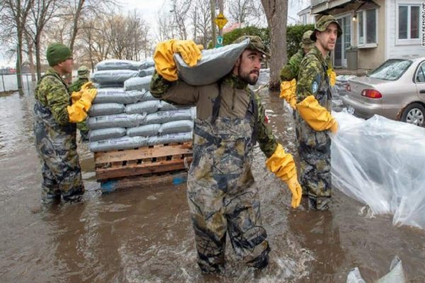 اعزام 1700 نیروی ارتشی: وحشت از سیل آخر هفته مونترال و اتاوا را فرا گرفت / گزارش سی ان ان