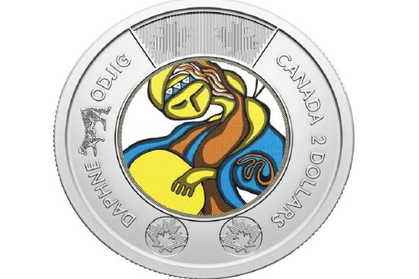 سکه ۲ دلاری جدید کانادا، یک شاهکار هنری با رنگ‌های آبی، زرد و نارنجی!