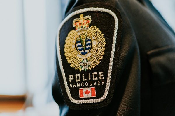 زن ایرانی، متهم به رهبری یک باند جنایی قاچاق جنسی و اخاذی در ونکوور