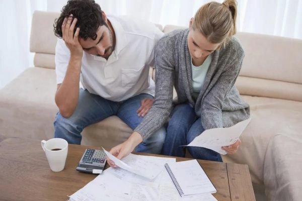 هزینه‌های پنهان زندگی در کانادا: ۱۰ مخارجی که مهاجران را غافلگیر می‌کند