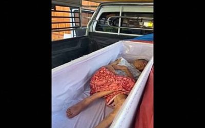 یک زن لحظاتی قبل از سوزاندن جسدش در تابوت زنده یافت شد