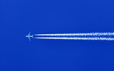 نتیجه یک تحقیق نشان داد؛ دنباله سفیدرنگ موتور هواپیماها تغییرات اقلیمی را تشدید می‌کند