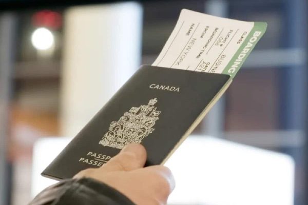مدت زمان انتظار دریافت پاسپورت و مجوزها در کانادا اعلام شد