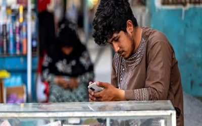 شادی افغان‌ها از وصل شدن اینترنت