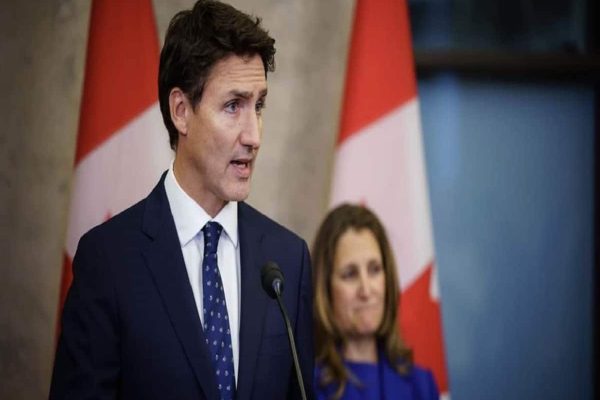 کانادا مشغول افزایش مالیات و تنظیم مقررات برای کسب و کارها است