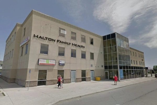 سهلانگاری ۶ ساله در برلینگتون، هزاران بیمار را در معرض عفونت خون خطر قرار داد سهلانگاری ۶ ساله در برلینگتون، هزاران بیمار را در معرض عفونت خون خطر قرار داد