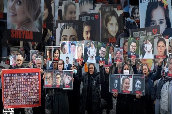 خواسته خانواده قربانیان هواپیمای اوکراینی محکوم شدن مقصران اصلی است خواسته خانواده قربانیان هواپیمای اوکراینی محکوم شدن مقصران اصلی است