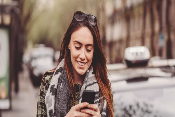آیا در معرض خطر سندروم بینایی گوشی‌های هوشمند هستید؟