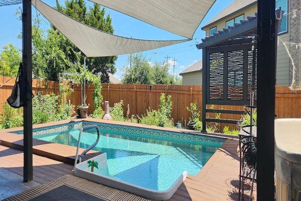 کبک به استخرهای روباز یورش میبرد: جریمه ۱۰۰۰ دلاری در راه است! کبک به استخرهای روباز یورش میبرد: جریمه ۱۰۰۰ دلاری در راه است!