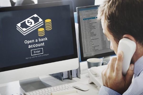 راهنمای افتتاح حساب بانکی برای تازه واردین به کانادا راهنمای افتتاح حساب بانکی برای تازه واردین به کانادا