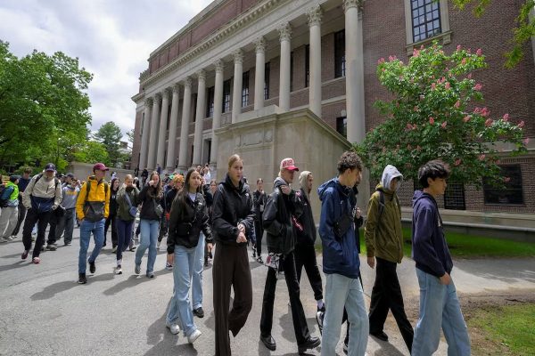 اعتراض دانشجویان کانادایی هاروارد به تصمیم دولت آمریکا درباره لغو پذیرش دانشجویان بین‌المللی