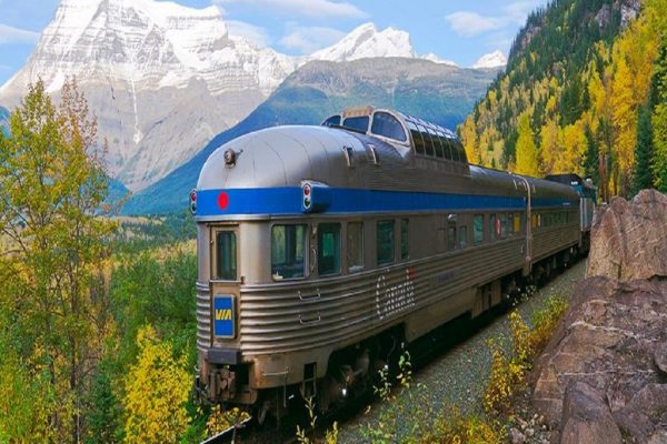 دومین سفر طولانی قطاری جهان در کانادا؛ با این قیمت‌ها سوار قطار The Canadian شوید!