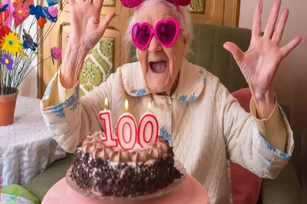 راز زندگی تا ۱۰۰ سالگی؛ ۵ عادت ساده و موثر