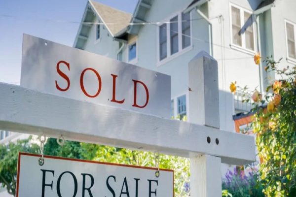 کاهش قیمت مسکن در همیلتون؛ فرصت جدید برای خریداران کاهش قیمت مسکن در همیلتون؛ فرصت جدید برای خریداران