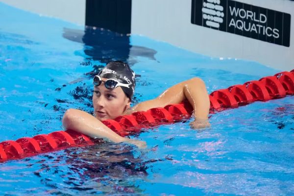 سامر مکینتاش، شناگر کانادایی اولین مدال طلای جهانی خود را در مسابقات شنای جهانی سنگاپور کسب کرد سامر مکینتاش، شناگر کانادایی اولین مدال طلای جهانی خود را در مسابقات شنای جهانی سنگاپور کسب کرد