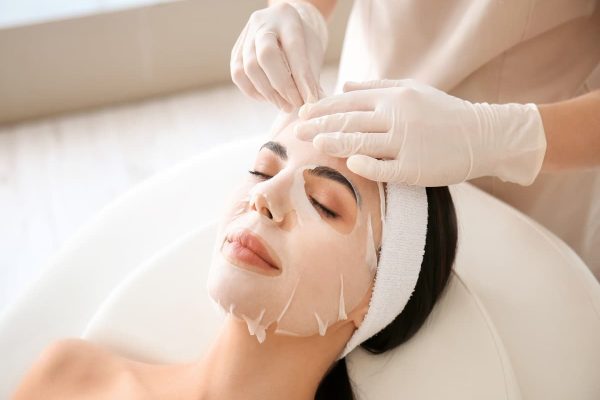 بهترین سالن‌های اسپای ارائه دهنده خدمات فیشال در تورنتو