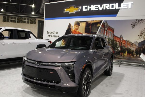 فراخوان خودروی شورولت اکوئیناکس ۲۰۲۵ در کانادا به دلیل مشکل نرم‌افزاری