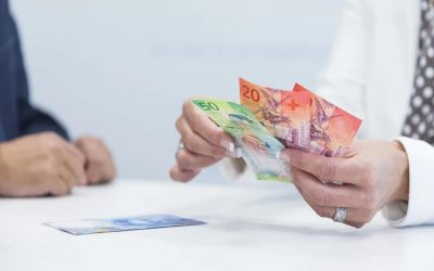 گزارش حقوق کانادا ۲۰۲۵؛ شکاف بزرگ دستمزد بین استان‌ها