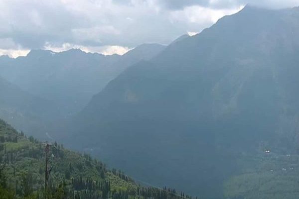 سقوط هواپیما در کلگری از خود ۶ کشته بر جای گذاشت
