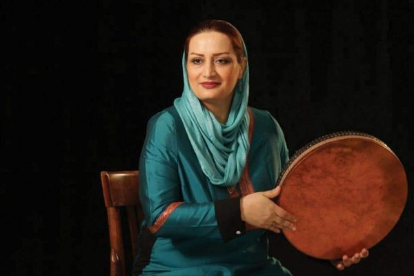 تقدیر بنیاد آقاخان از نسیم سیابی، خواننده ایرانی