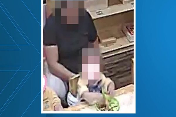 بستن کودک ۲۱ ماهه به صندلی؛ اخراج دستیار پیش دبستانی در آمریکا بستن کودک ۲۱ ماهه به صندلی؛ اخراج دستیار پیش دبستانی در آمریکا