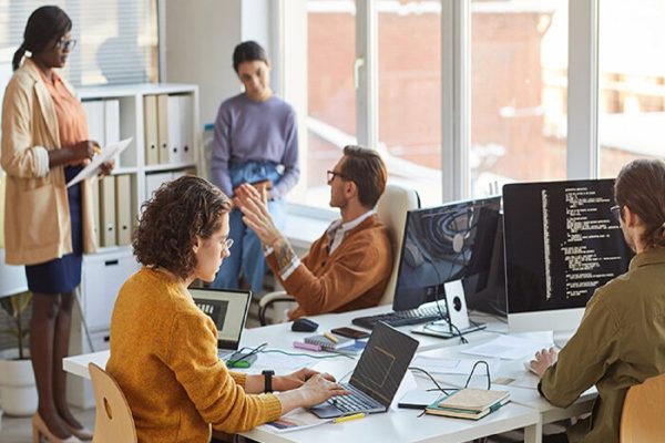 4برخی از شرکت های مونترال به تازگی در بین بهترین محلهای کار کانادا قرار گرفتهاند برخی از شرکت های مونترال به تازگی در بین بهترین محلهای کار کانادا قرار گرفتهاند