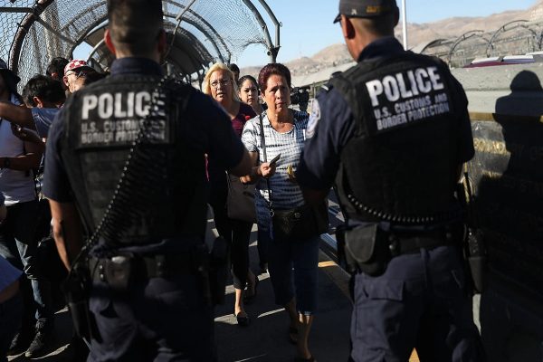 مرد کانادایی به دلیل اقامت بیش از حد از ورود به آمریکا منع شد مرد کانادایی به دلیل اقامت بیش از حد از ورود به آمریکا منع شد