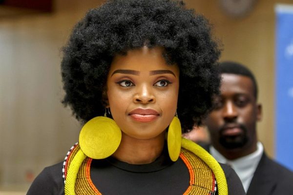 زلیخا ماندلا، نوه نلسون ماندلا در سن ۴۳ سالگی درگذشت زلیخا ماندلا، نوه نلسون ماندلا در سن ۴۳ سالگی درگذشت