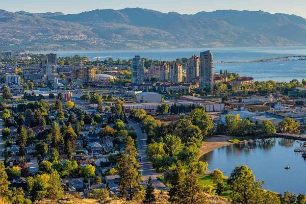 رونق بازار املاک شهر کلونا؛ هجوم کاناداییها به سبک زندگی مقرونبهصرفه رونق بازار املاک شهر کلونا؛ هجوم کاناداییها به سبک زندگی مقرونبهصرفه