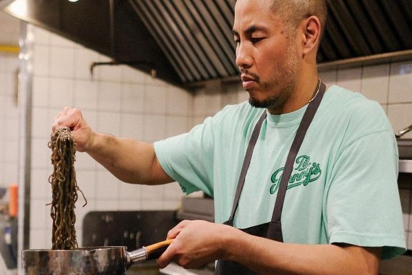 سرآشپز معروف تورنتو و ادغام فرهنگ فيليپينی در رستوران‌های موقت